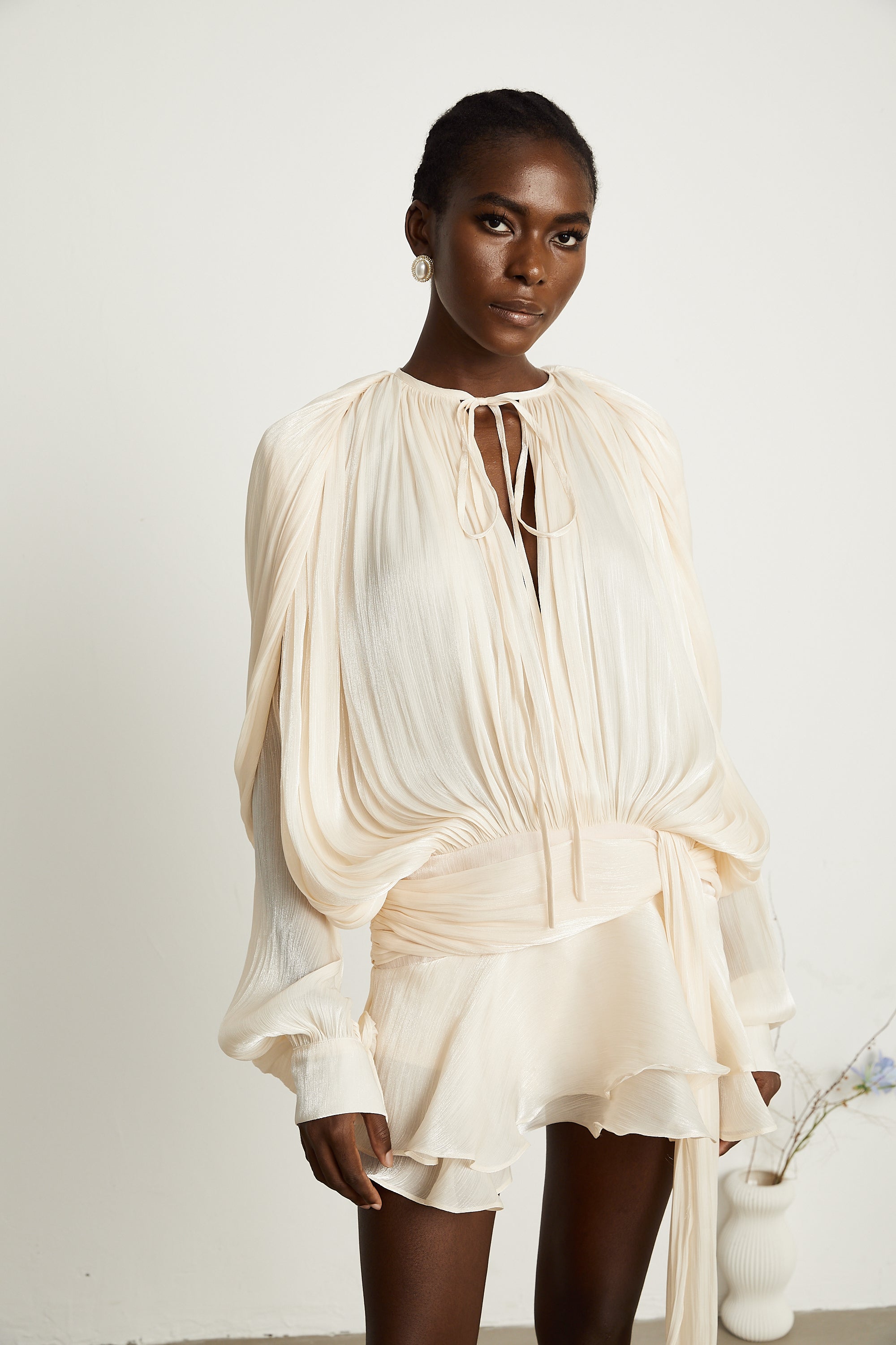 Eugénie Beiges Mini-Kleid